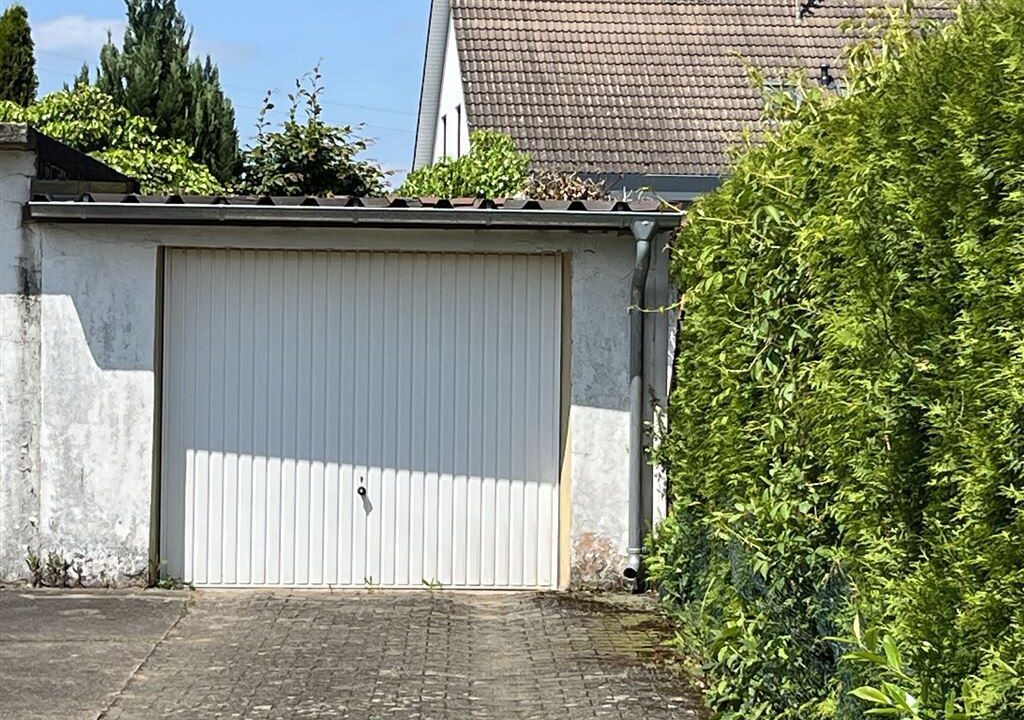 separate  Garage