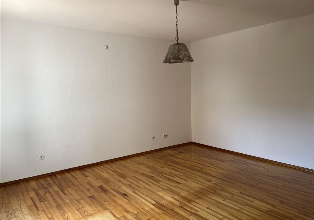 Schlafzimmer III